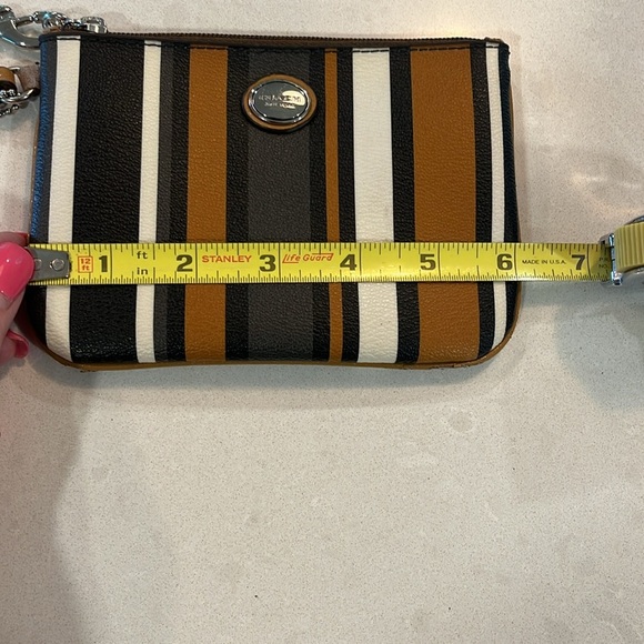 Coach Signature Women Wristlet/Wallet Brown Black Cream Strap Zipper PVC Leather - Picture 8 of 9